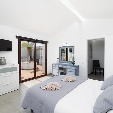 Villa Michelle - Lh114 By Villas Now Ltd Playa Blanca  Kültér fotó