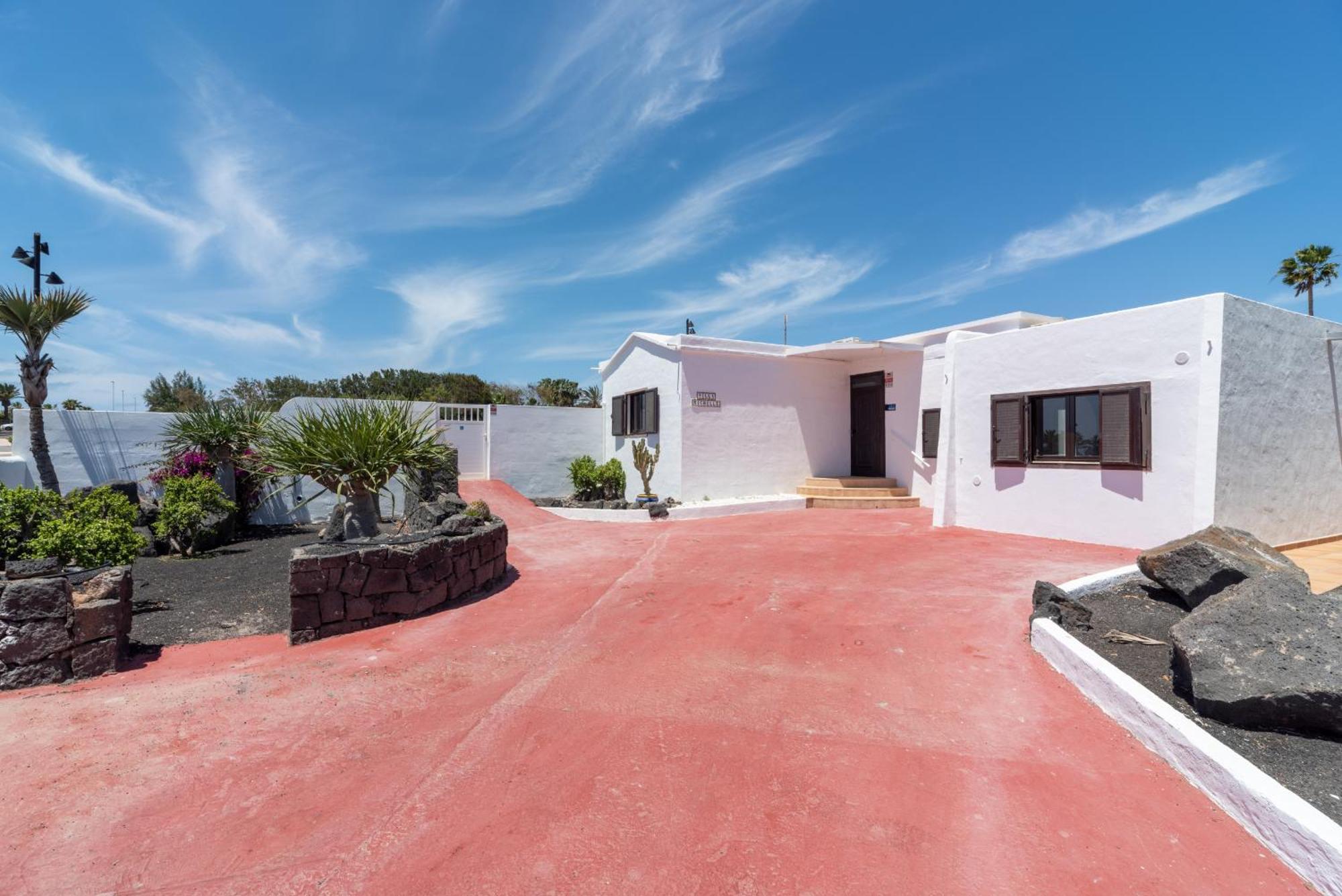 Villa Michelle - Lh114 By Villas Now Ltd Playa Blanca  Kültér fotó