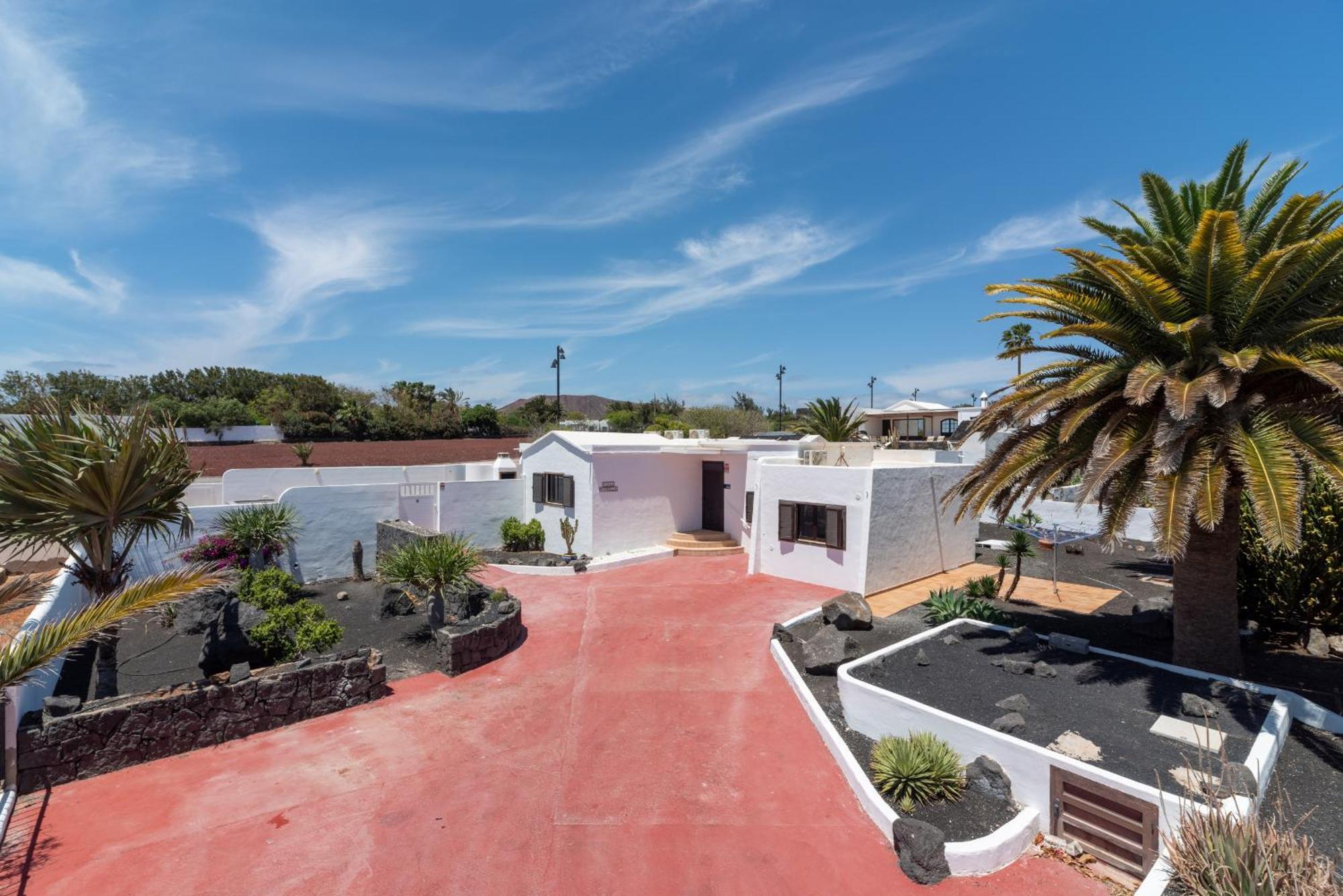 Villa Michelle - Lh114 By Villas Now Ltd Playa Blanca  Kültér fotó