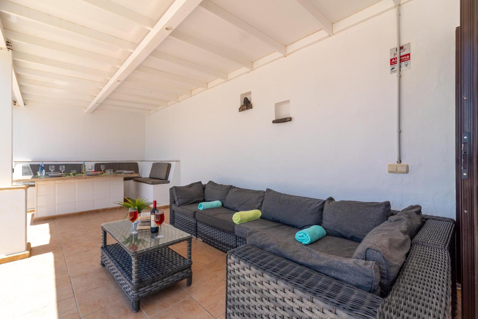 Villa Michelle - Lh114 By Villas Now Ltd Playa Blanca  Kültér fotó