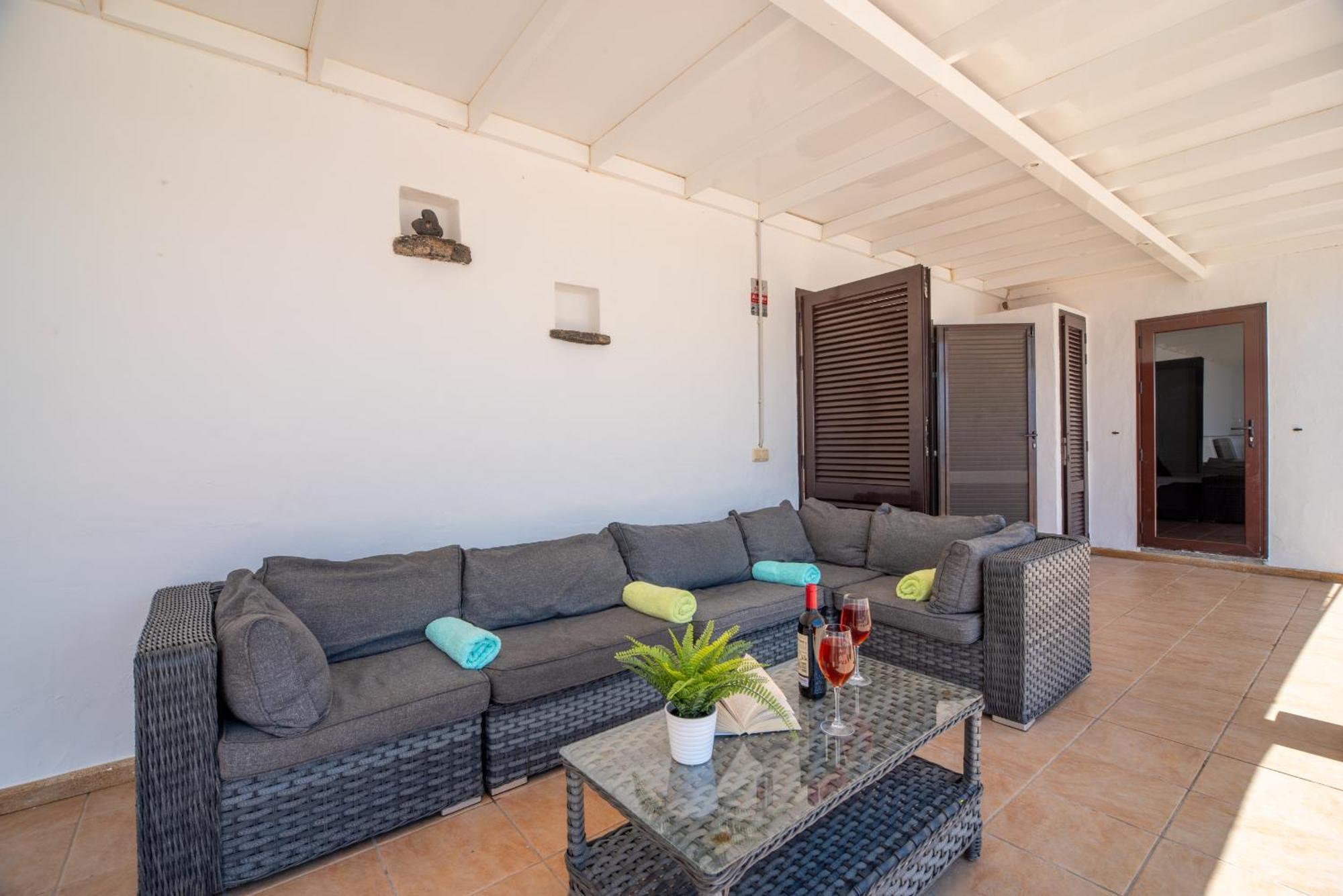 Villa Michelle - Lh114 By Villas Now Ltd Playa Blanca  Kültér fotó