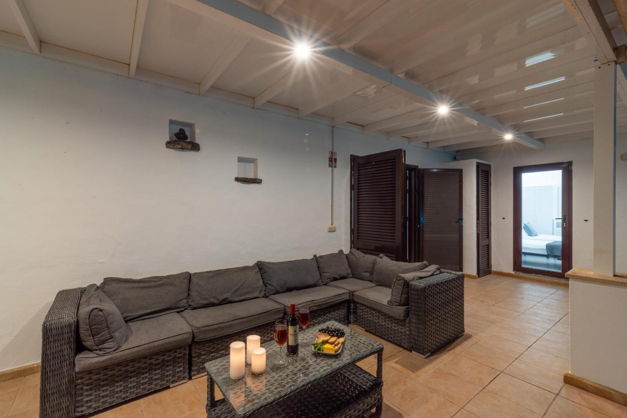 Villa Michelle - Lh114 By Villas Now Ltd Playa Blanca  Kültér fotó