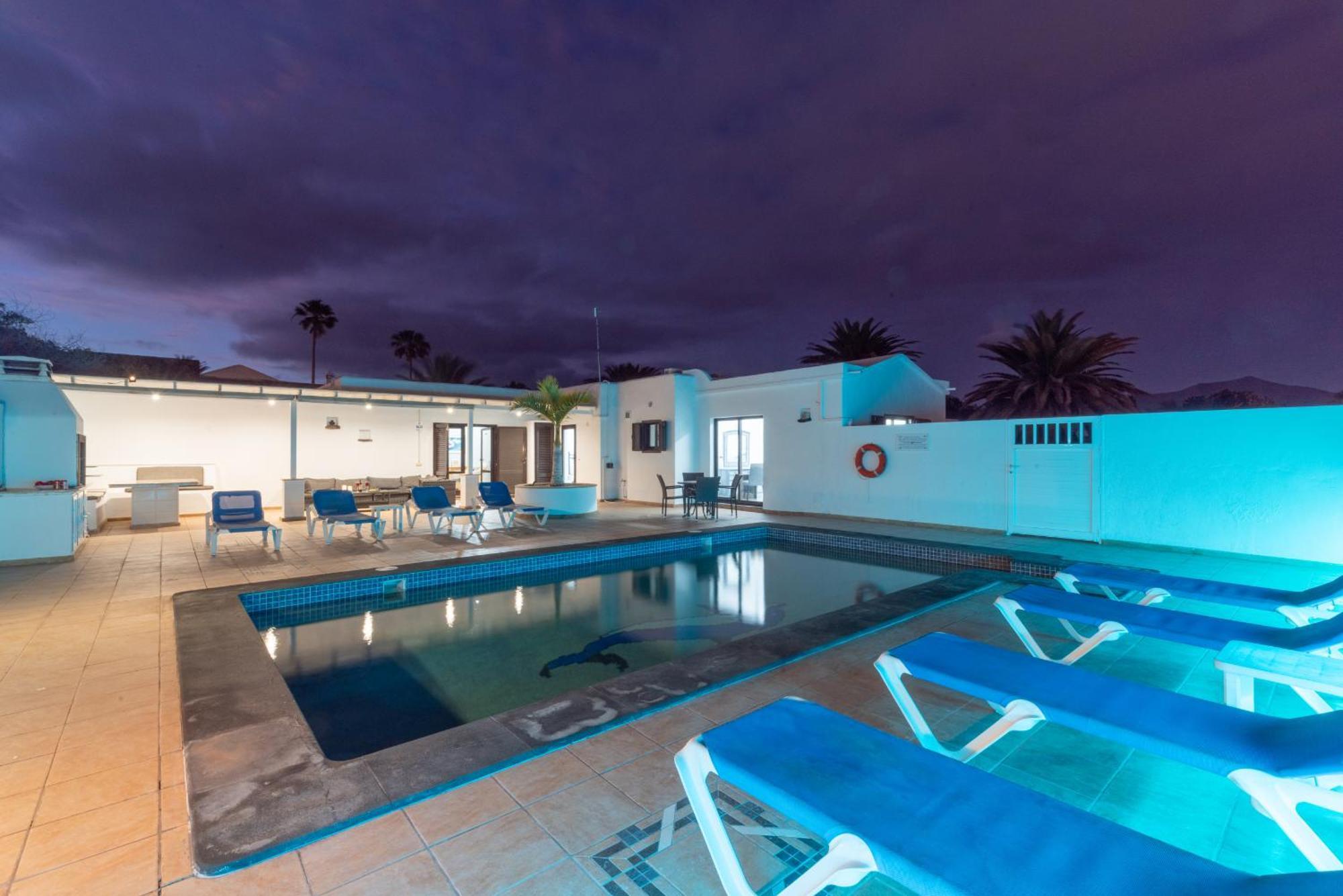 Villa Michelle - Lh114 By Villas Now Ltd Playa Blanca  Kültér fotó